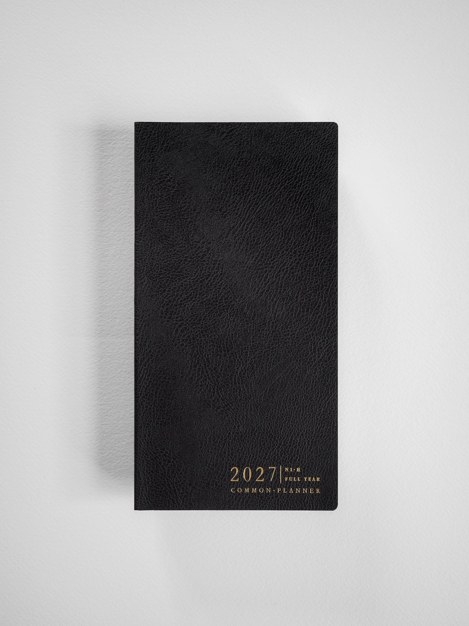 2027 N1 Horizontal Full year planner interior layout in Onyx #color_onyx