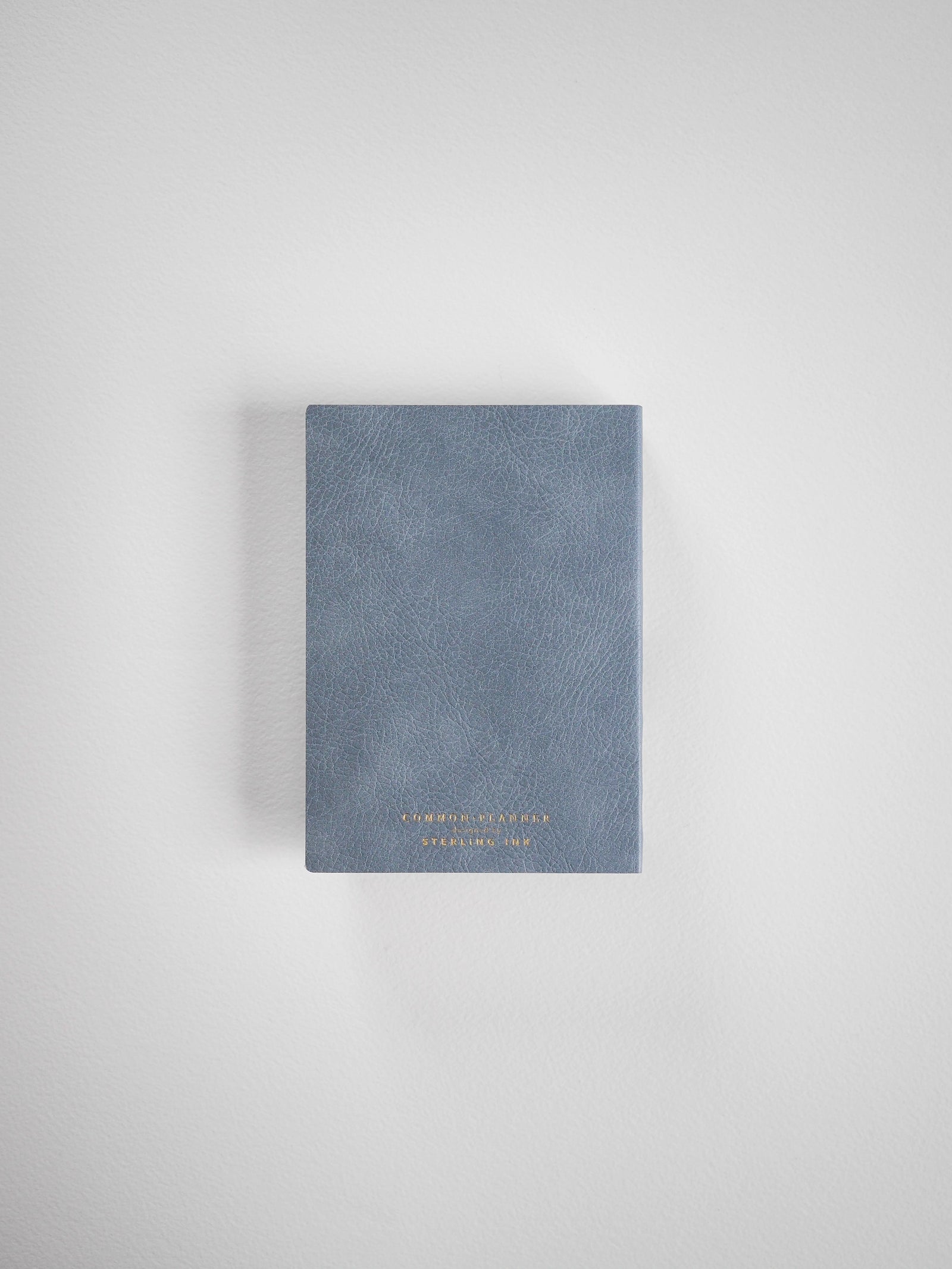 2027 P planner back cover in Mist #color_mist