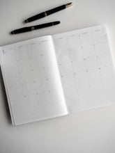 Load image into Gallery viewer, A5 Full Year | 2024 Common Planner (Pre-Order: Shipping in Late Sept/October)
