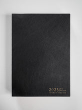 Load image into Gallery viewer, B5 Horizontal Full Year | 2025 Common Planner (In-Stock)
