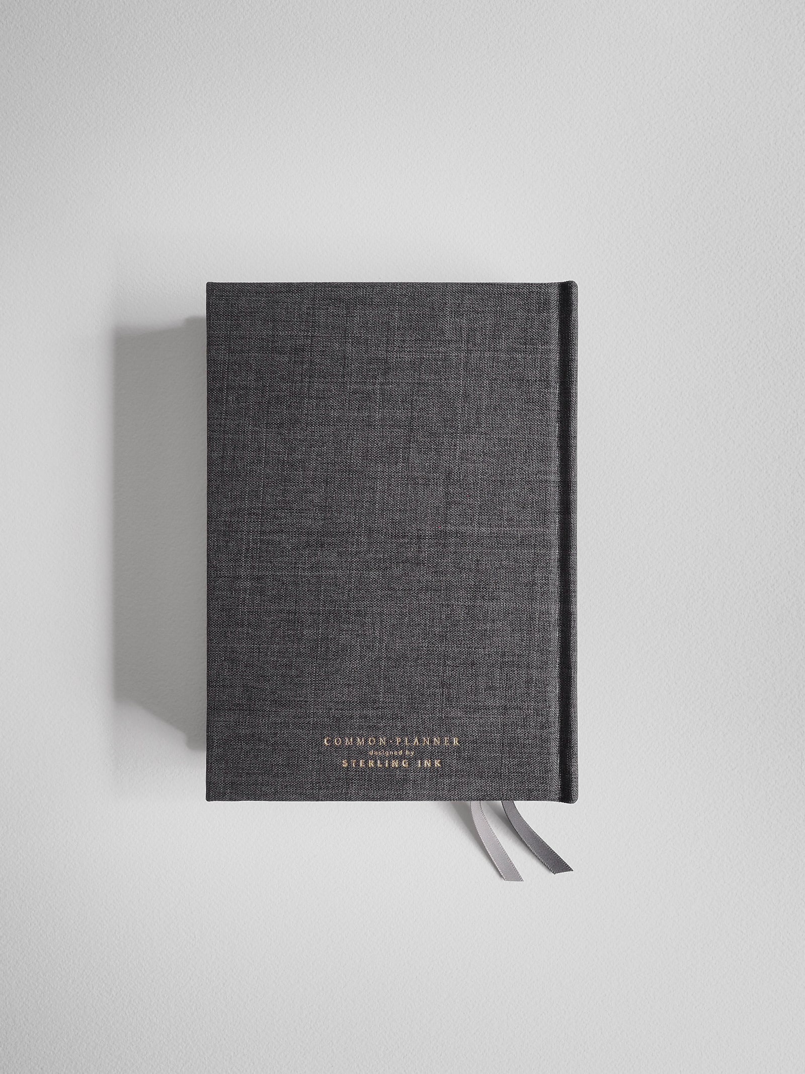2027 B6 planner back cover in Charcoal #color_charcoal