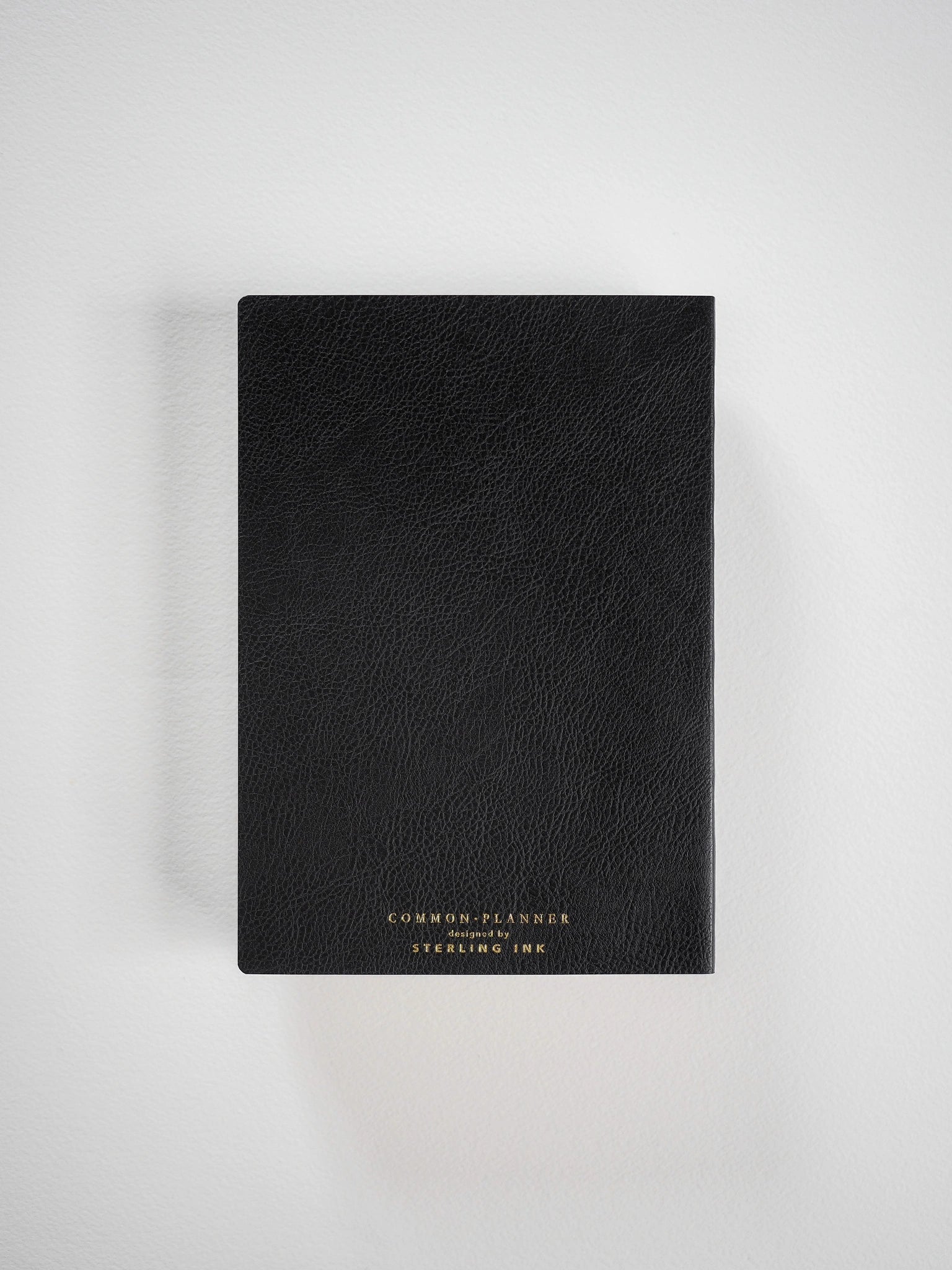 2027 B6 planner back cover in Onyx #color_onyx