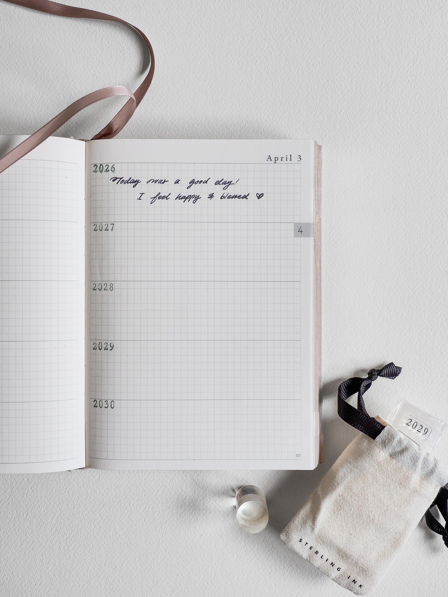【12/31まで】MY FIVE YEARS DIARY Midori 5 Years Diary – Jenni Bick Custom Journals