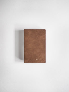 2027 PK Vertical Full year planner interior layout in Caramel #color_caramel