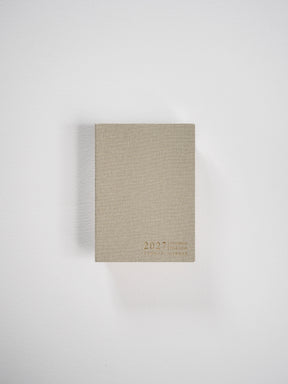2027 P Vertical Compact planner interior layout in Linen #color_linen