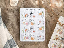 Load image into Gallery viewer, Hobonichi Weeks Box Stickers - July 2022
